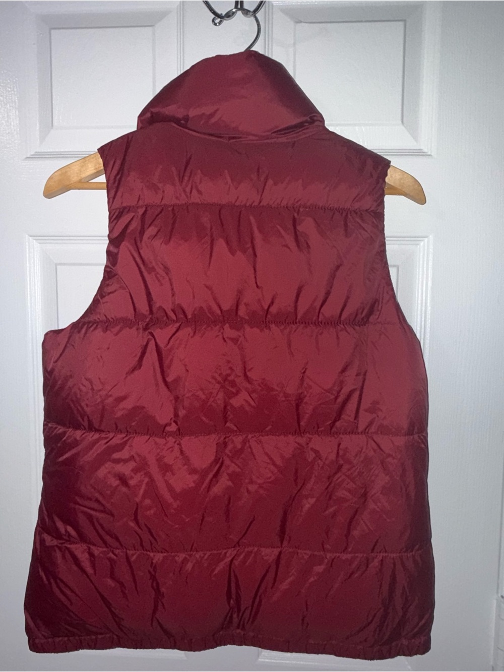 Old Navy Women’s Medium Burgundy Fleece Lined Puffer Vest Full Zip Maroon - Picture 5 of 6